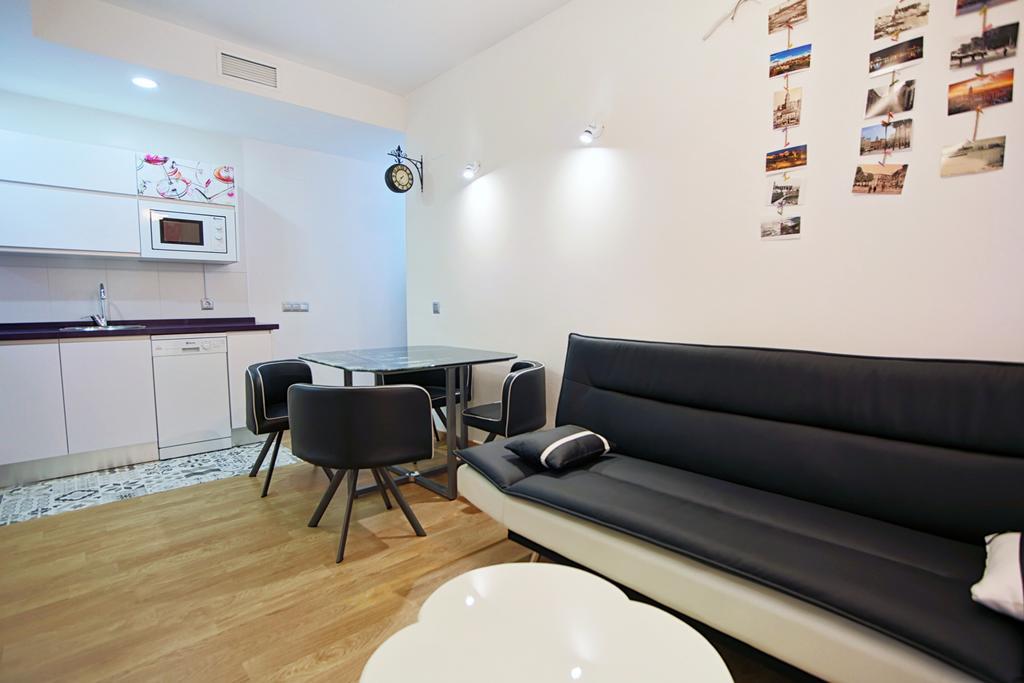Apartamentos Momas La Casa De Mamá Malaga Bagian luar foto