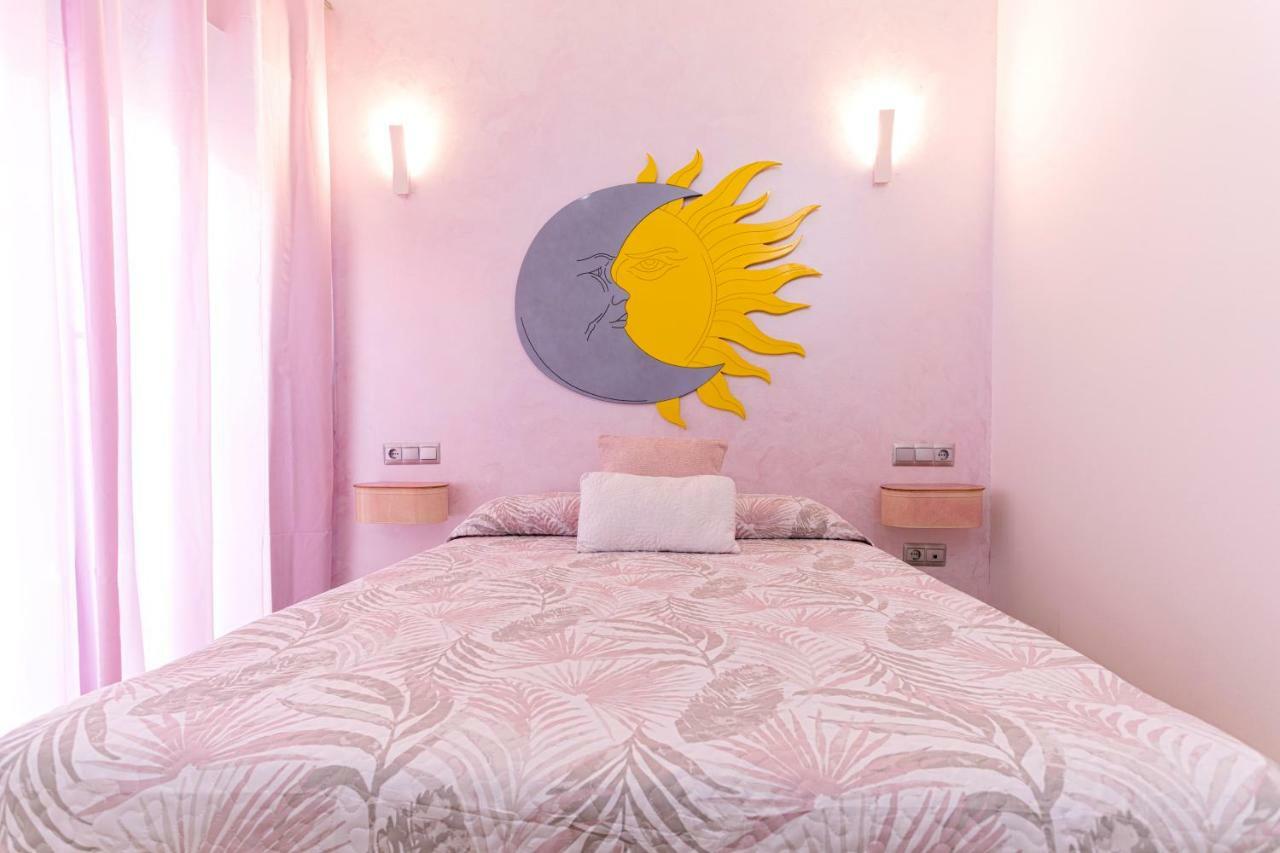 Apartamentos Momas La Casa De Mamá Malaga Bagian luar foto